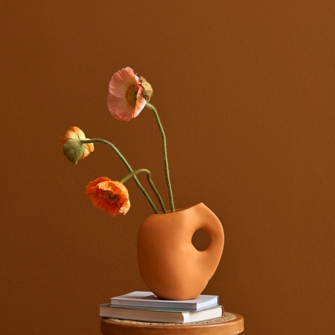 Pretty Petals Aura vase by Canadian brand Casson