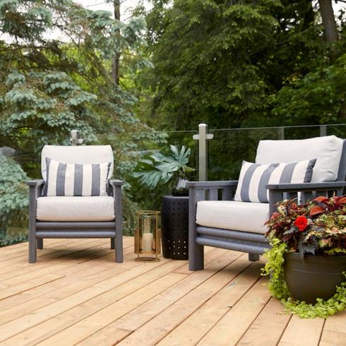 Decks or Patios An outdoor patio set on a deck in the summertime
