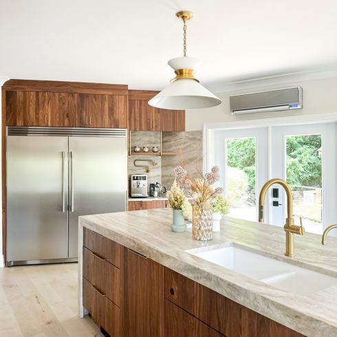 Brass & Walnut Walnut kitchen