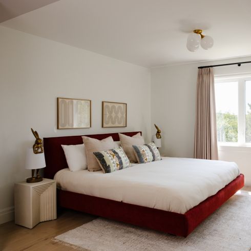 Dynamic Details Modern bedroom with fall colours