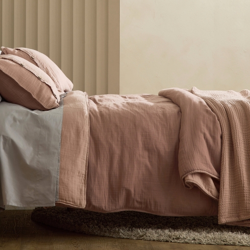 4. Silk & Snow Beautiful soft pink muslin blankets and bed sheets by Silk & Snow
