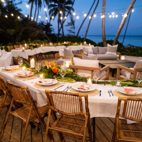 Do They Do Special Events? Special beachfront dinner for set for a large party at Caerula Mar